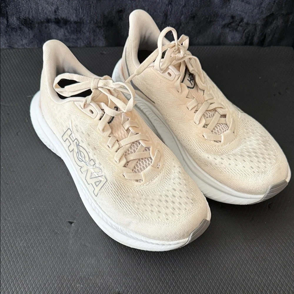 Hoka Womens Mach 6 Size 7 Wide Athletic running Shoes - Picture 1 of 7